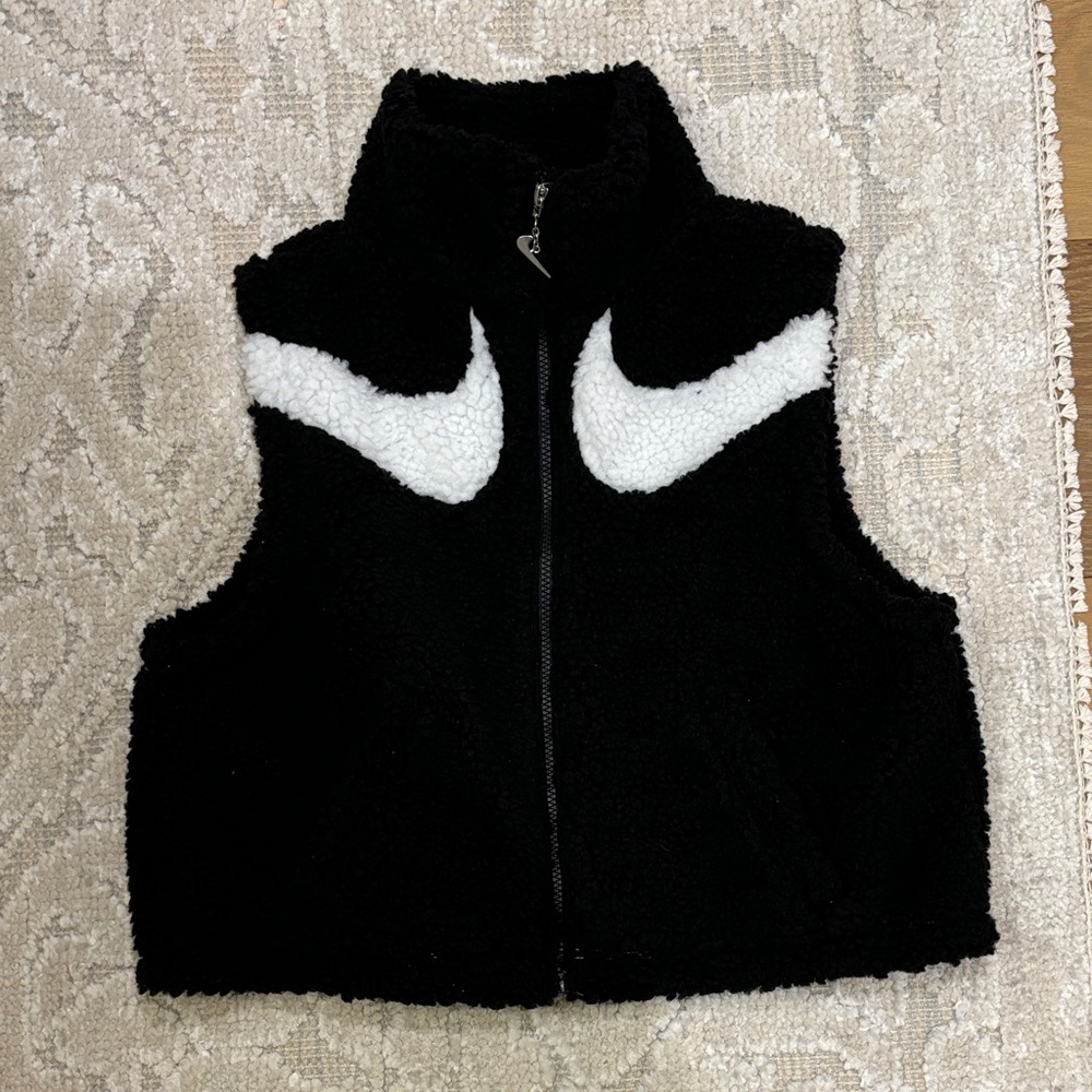 Nike Black Fleece Vest